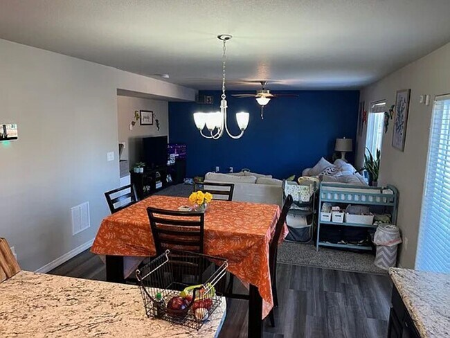 Building Photo - 5492 Hammond Dr