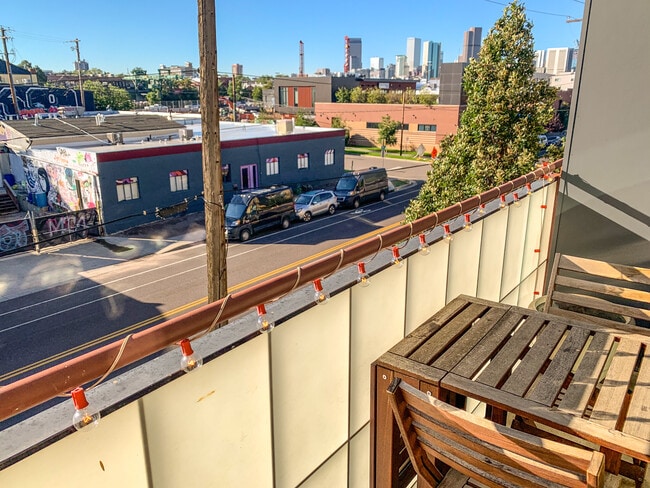 Skyline city views from the balcony. - 3101 Blake St