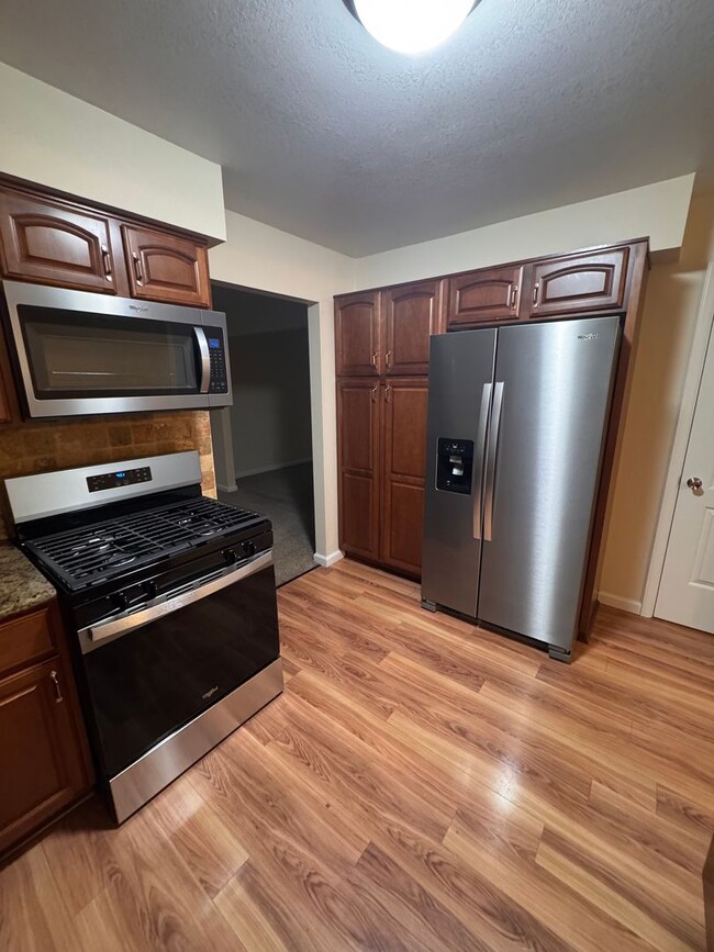 Building Photo - 4759 Logan Arms Dr