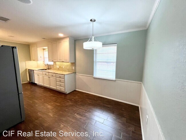 Building Photo - 3 br, 2 bath House - 3407 Oakridge Ln.