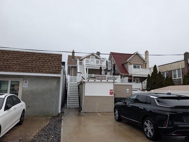 Building Photo - 6506 Ventnor Ave