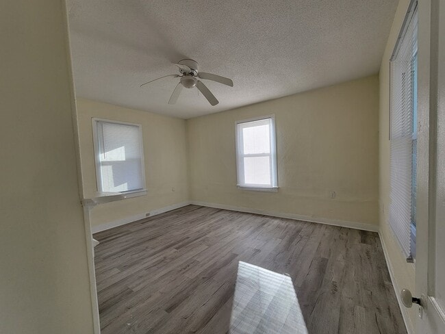 Building Photo - 14212 Shields Bridge Rd