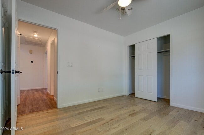 Building Photo - 1945 E Velvet Dr