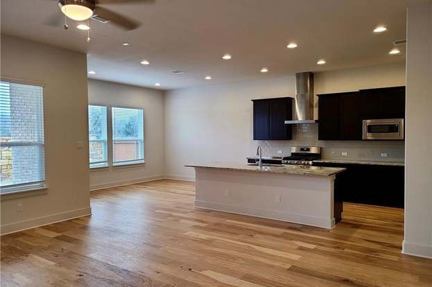Building Photo - 1265 Summerbrooke Cir