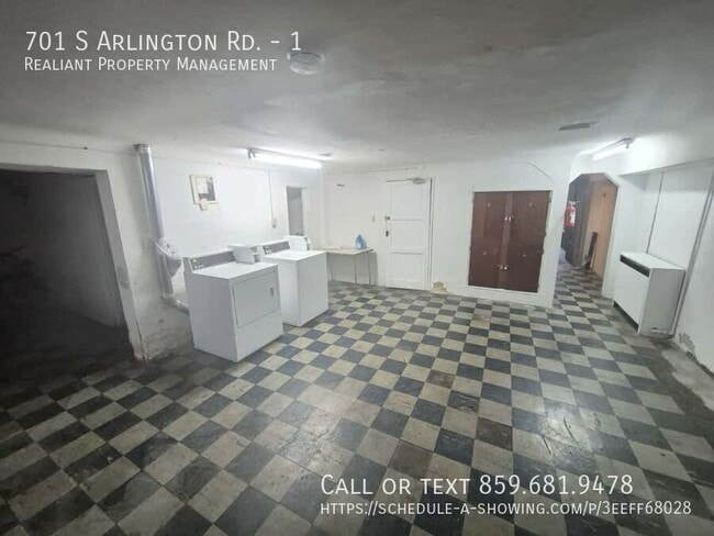 Building Photo - 701 S Arlington Rd