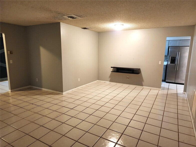 Building Photo - 2033 Quintilis Ct