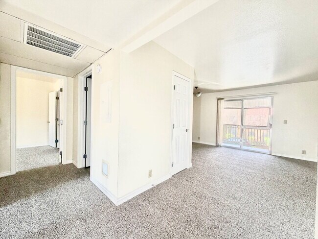 Building Photo - Las Vegas Guard-Gated Condo for Rent | 2 Bedroom Upstairs Unit | River Glen Community