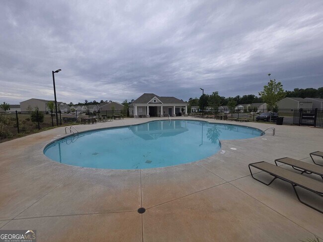 Building Photo - 125 CHESAPEAKE BAY Dr N