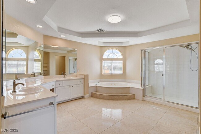 Building Photo - 2707 Mallard Landing Ave