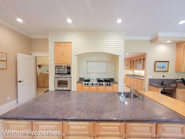 Building Photo - 6 br, 7.5 bath House - 375 Selby Lane