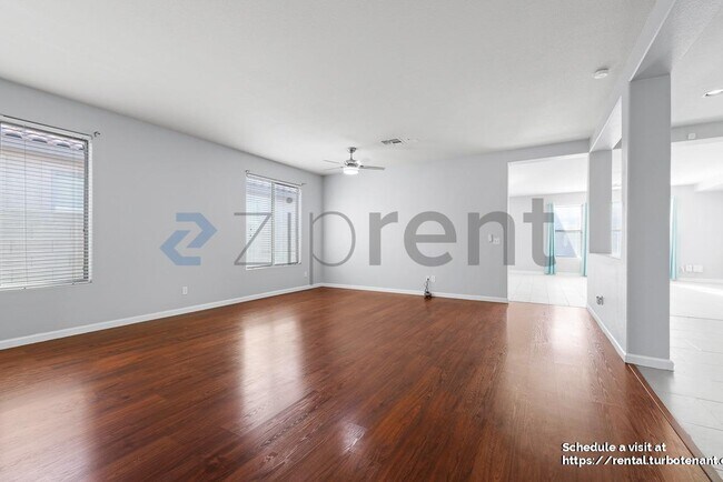 Building Photo - 45513 W Starlight Dr