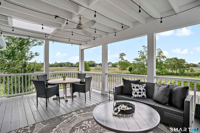 Building Photo - 1016 Fairfield Beach Rd