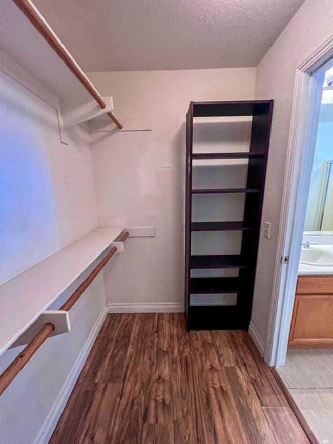 Building Photo - Beautiful 2 bedroom Condo located in Murrieta for LEASE