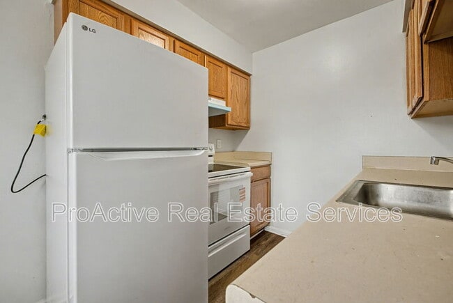 Building Photo - 3805 Pleasant Ave