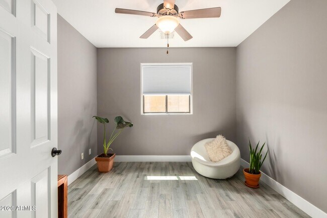 Building Photo - 11430 N 16th St