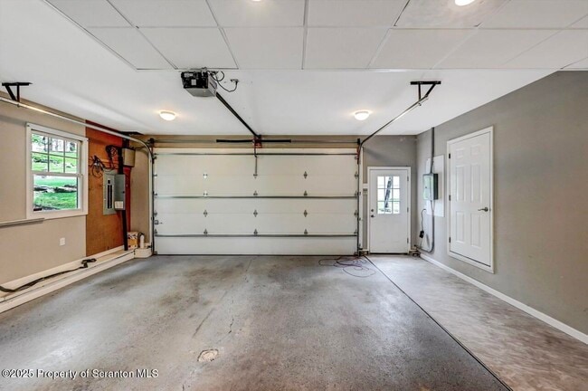 Building Photo - 27 Emerson Dr