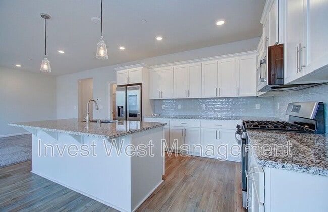 Building Photo - 6834 N 89th Loop
