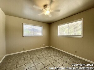 Building Photo - 3223 Leewood Dr