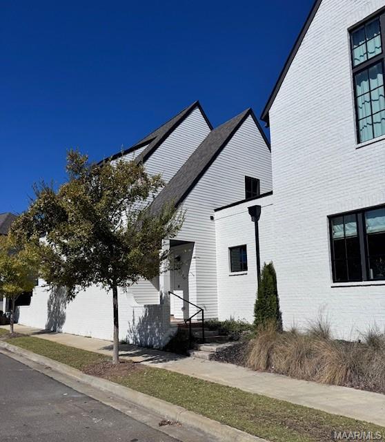 Building Photo - 4780 Grassmere St