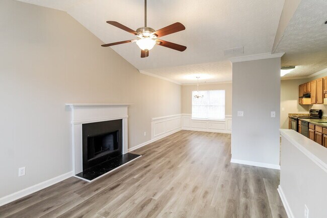 Building Photo - 105 Cypress Dr