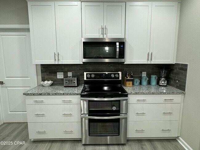 Building Photo - 8436 Dreams Float Ct