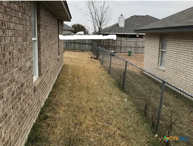 Building Photo - 4903 John David Dr