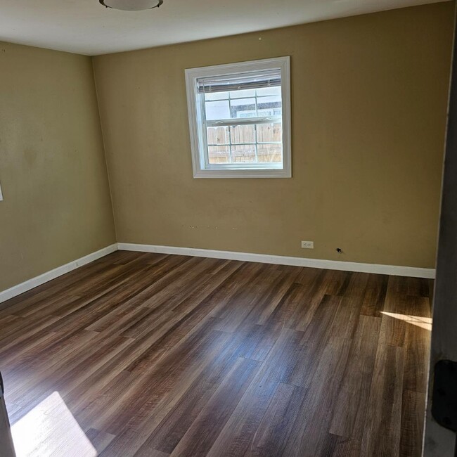 Building Photo - 401 St Louis St