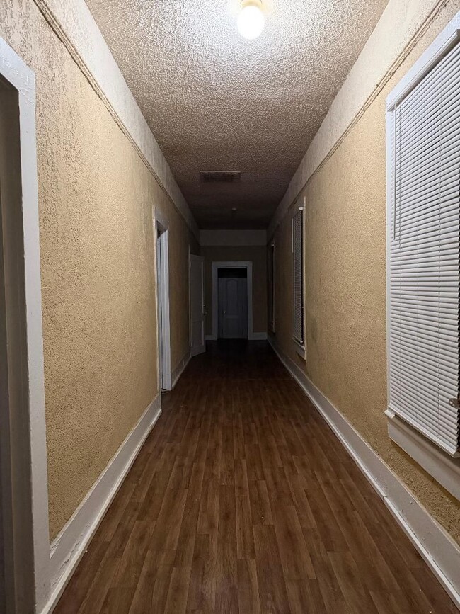 Building Photo - 1966 W 26th St