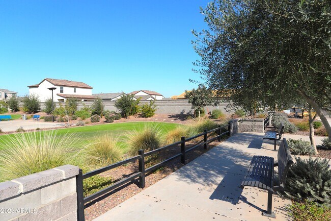 Building Photo - 5719 W Encinas Ln
