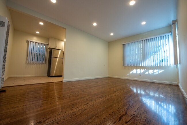 Living Room - 8746 Reading Ave