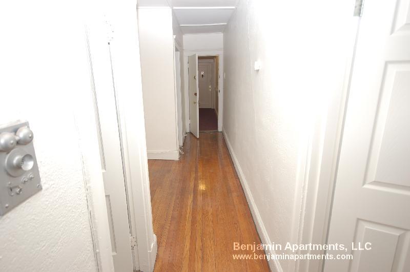 Building Photo - 1195 Boylston St