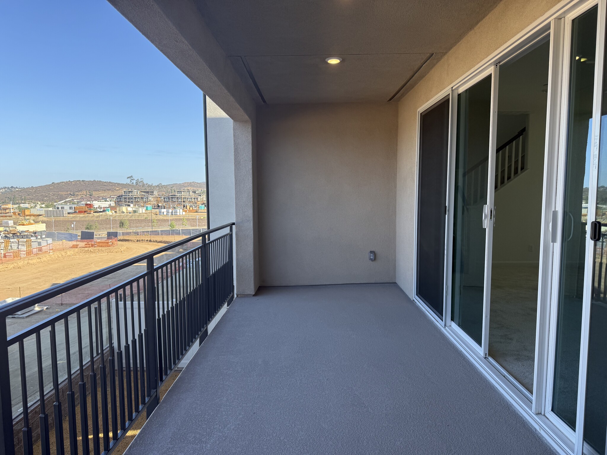 Building Photo - 424 Bunsen St