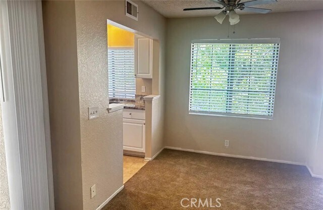 Building Photo - 2554 Olive Dr