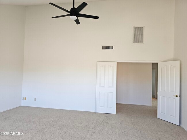Building Photo - 2037 E Indigo Brush Rd