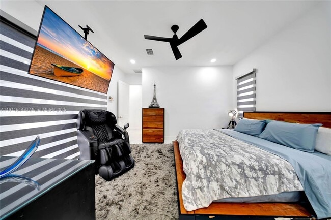 Building Photo - 1550 SW 89th Ct