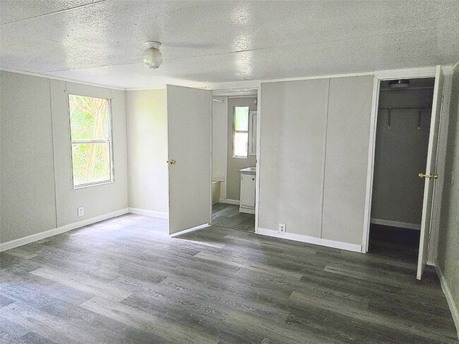 Building Photo - 16815 W Alderson