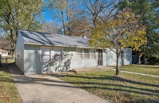 Building Photo - 431 W Coolspring Ave