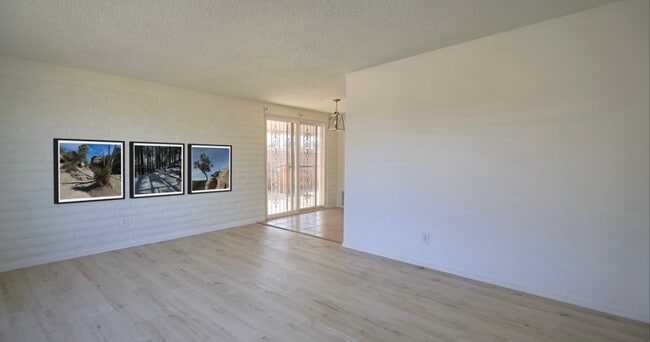 Building Photo - 3410 S Mann Ave