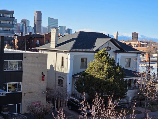 Building Photo - King George