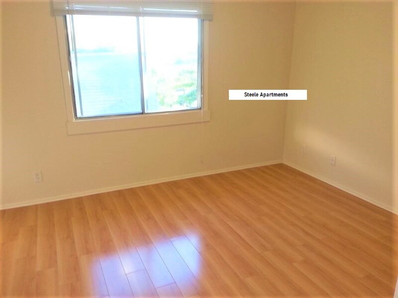 Building Photo - 807 N 45th St