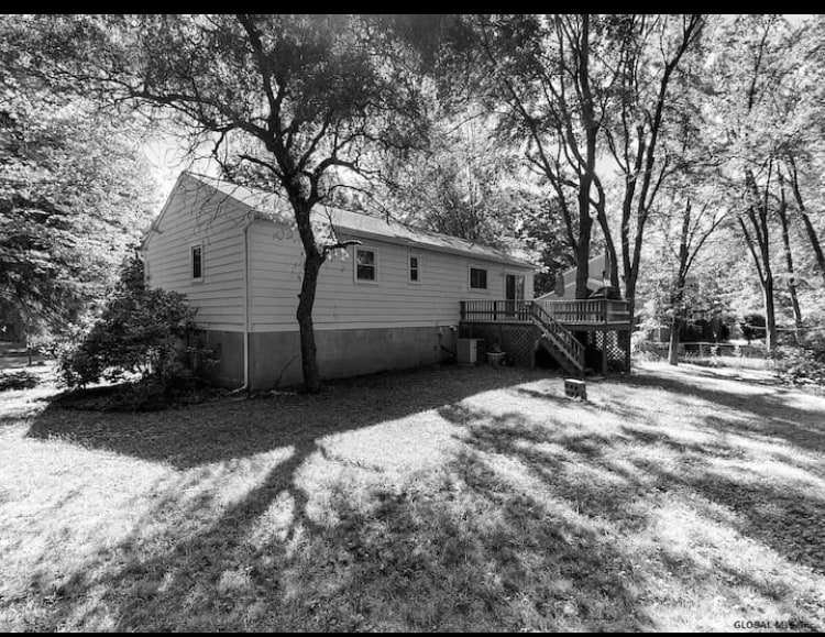 Building Photo - 23 Concord Dr