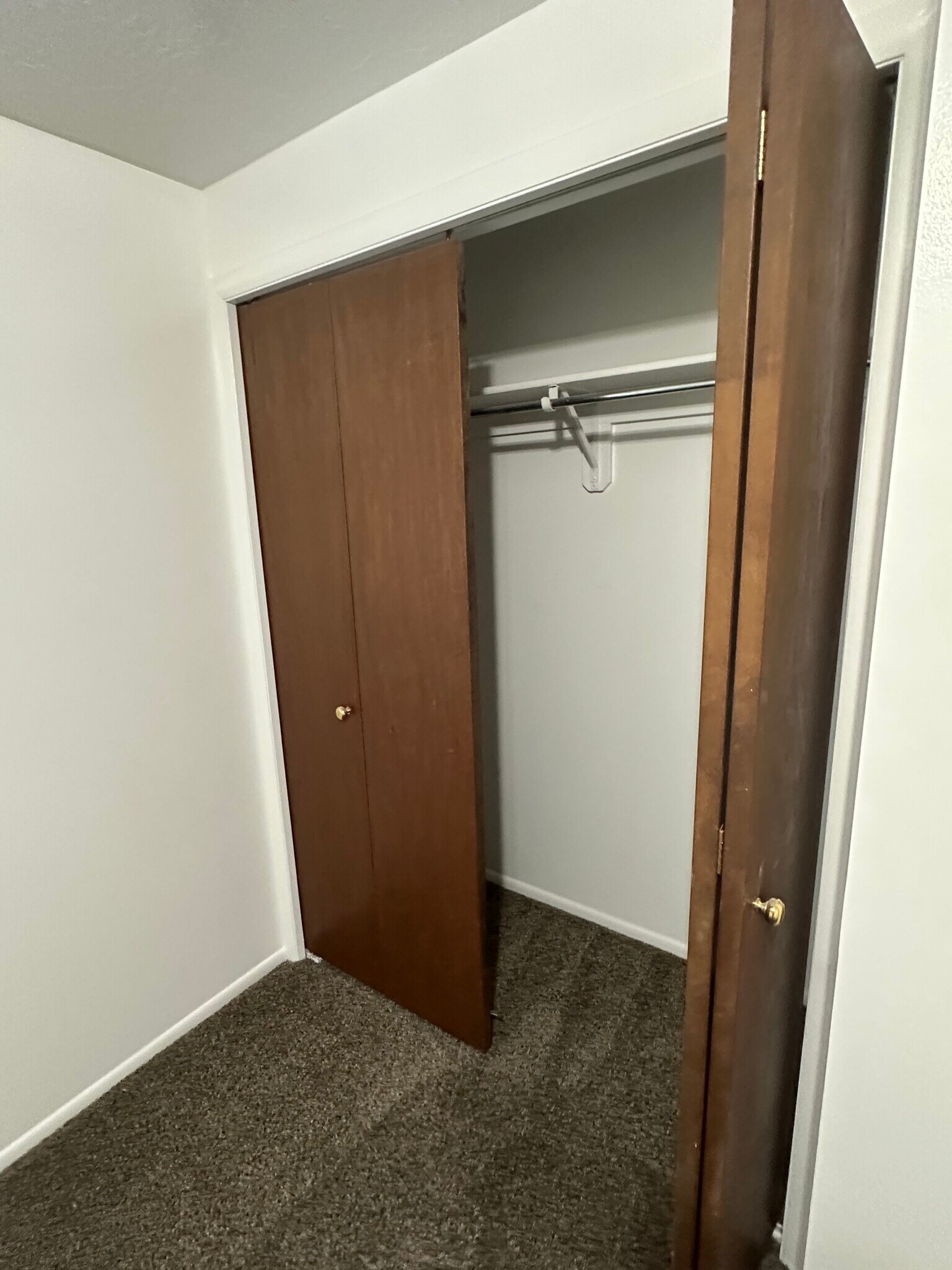 Building Photo - 689 E 2300 N