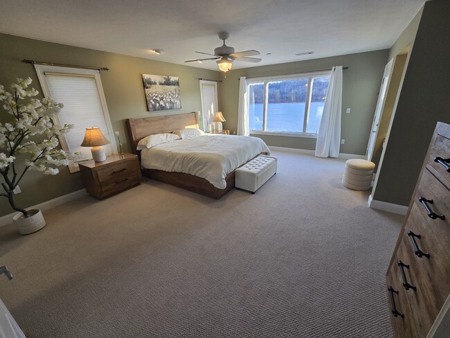 Building Photo - 117 St Charles Ct