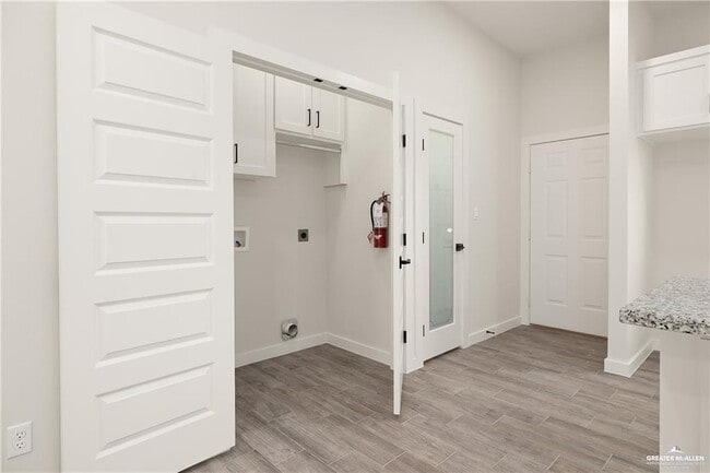 Building Photo - 1321 Joscelyn Dr