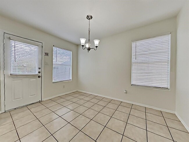 Building Photo - 6830 Shallow River Ct