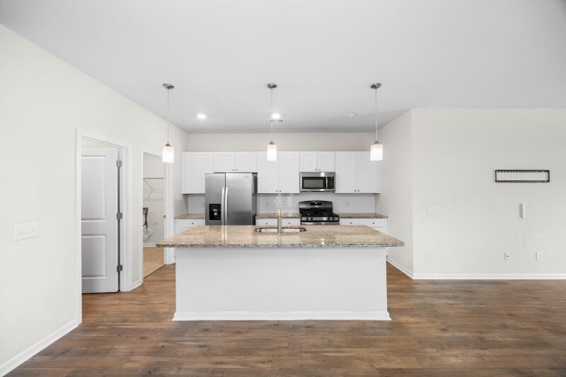 Building Photo - 367 Matuskovic Dr