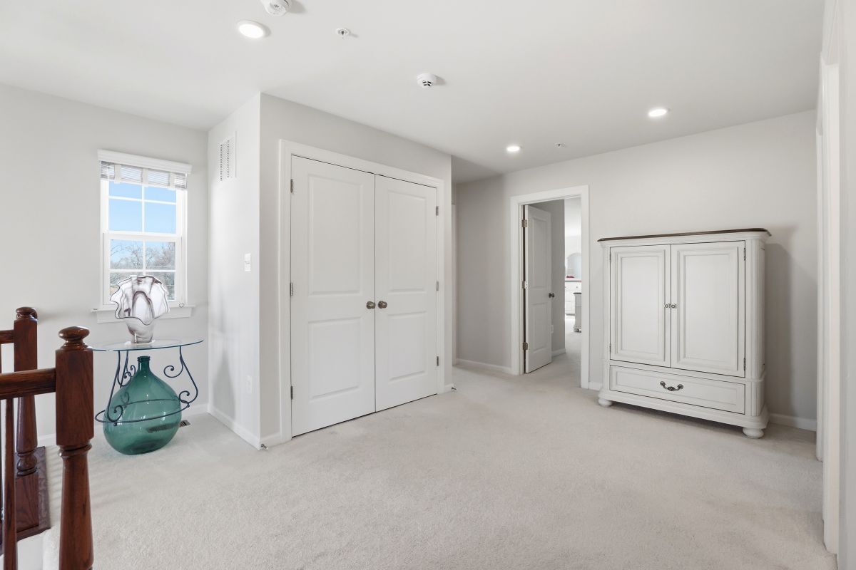 Building Photo - 6702 Savannah Dr