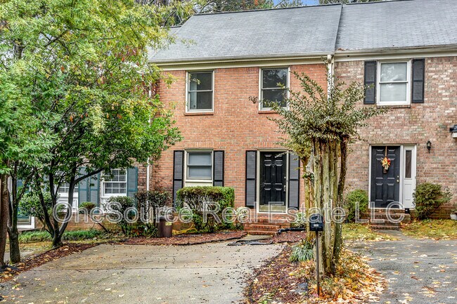 Building Photo - 1702 Twin Brooks Dr SE