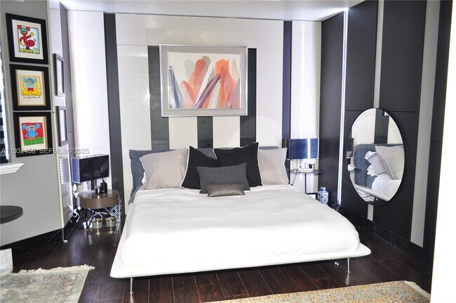 Building Photo - 4849 NW 108th Path