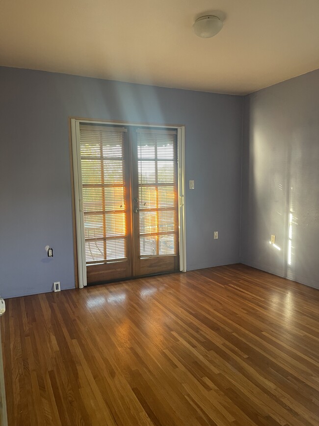 Bedroom 3 without furniture - 5456 Gilbert Dr